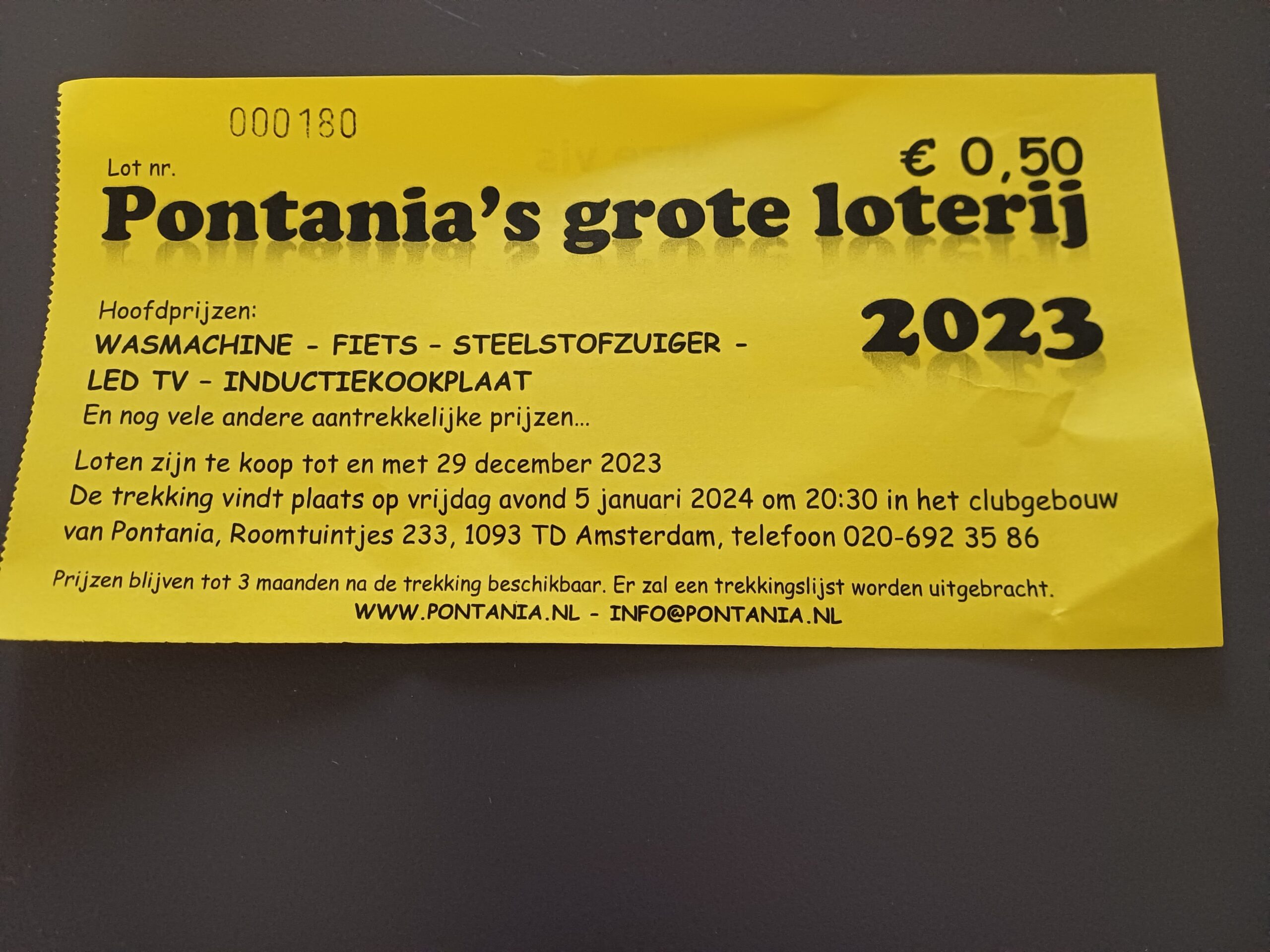 De  loten voor de grote Pontania-loterij zijn weer te koop